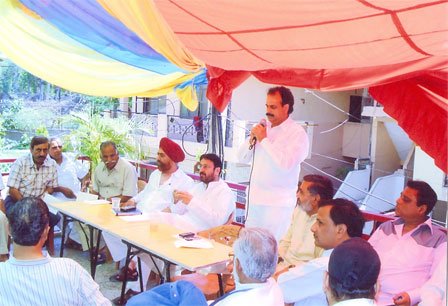J.s Nayol addressing a meeting of RWA members during elections in 2007