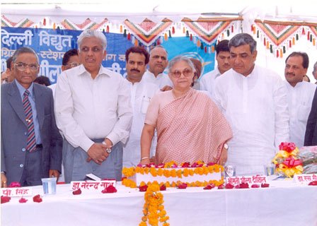 CM delhi Sheila Dikshit, Sh. Kamal Nath, MLA Dr. S. C Vats and J.s Nayol at a function of NDPL in De